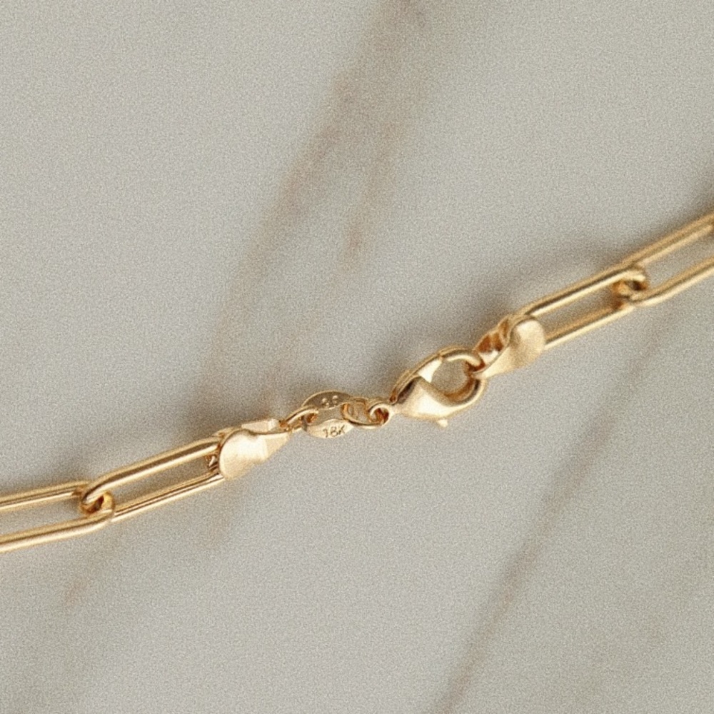Soho Chain Necklace | 18k Gold Filled - Picture 7 of 8